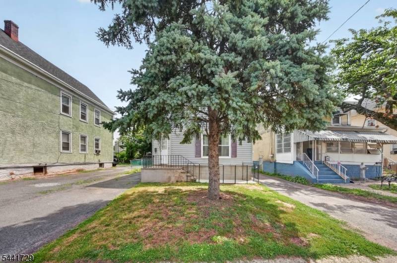 18 Fisher Ave, Bound Brook Boro, NJ 08805