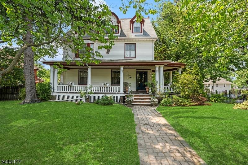 129 S Munn Ave, East Orange City, NJ 07018