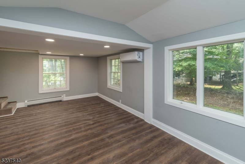 496 Manchester Ave, North Haledon Boro, NJ 07508