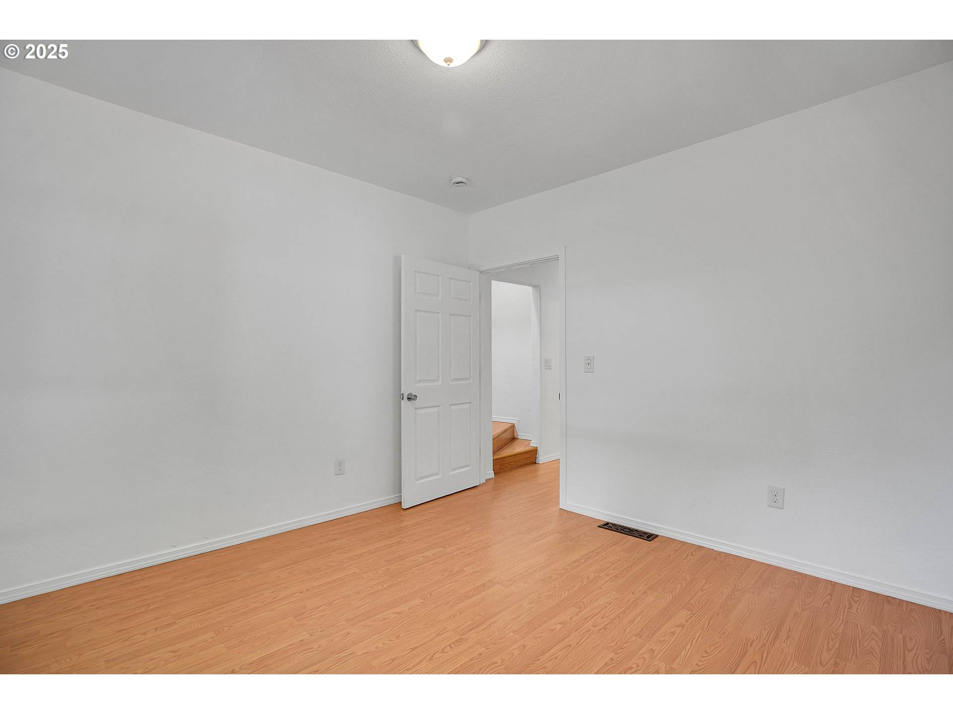 6511 NW Saint Helens RD, Portland, OR 97210