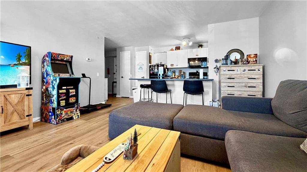 260 Beach 81st ST #2P, Rockaway Beach, NY 11693