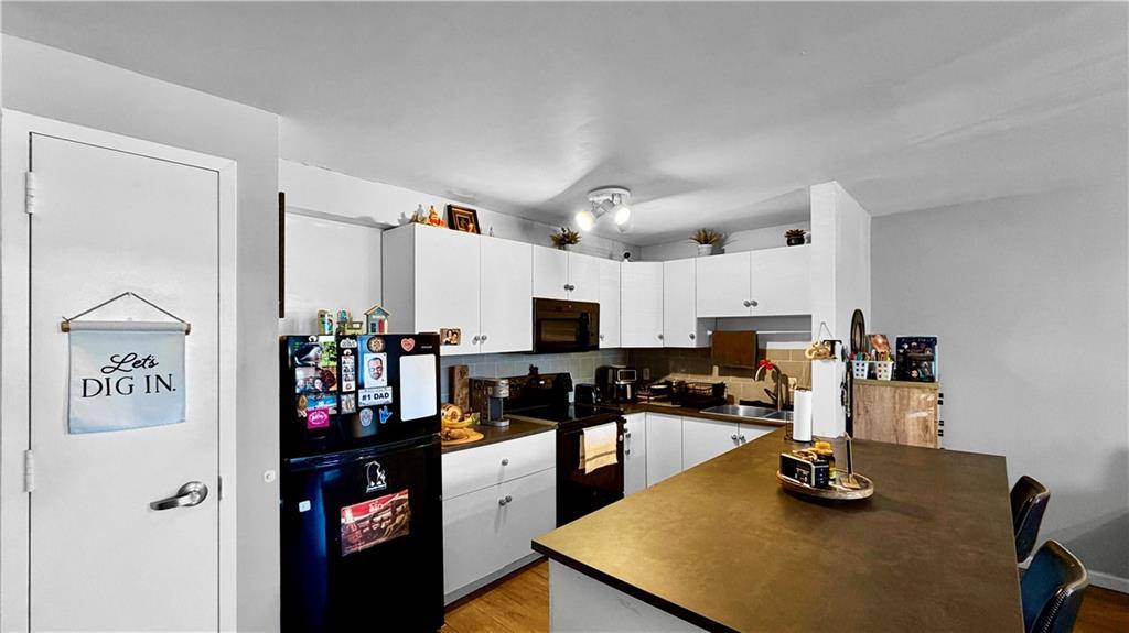 260 Beach 81st ST #2P, Rockaway Beach, NY 11693