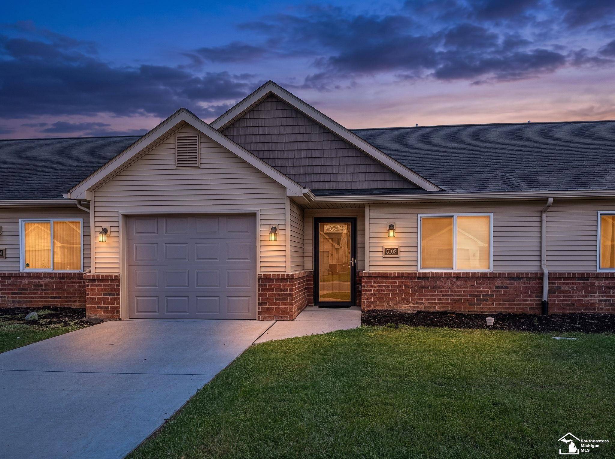5102 Volterra DR, Monroe Twp, MI 48161