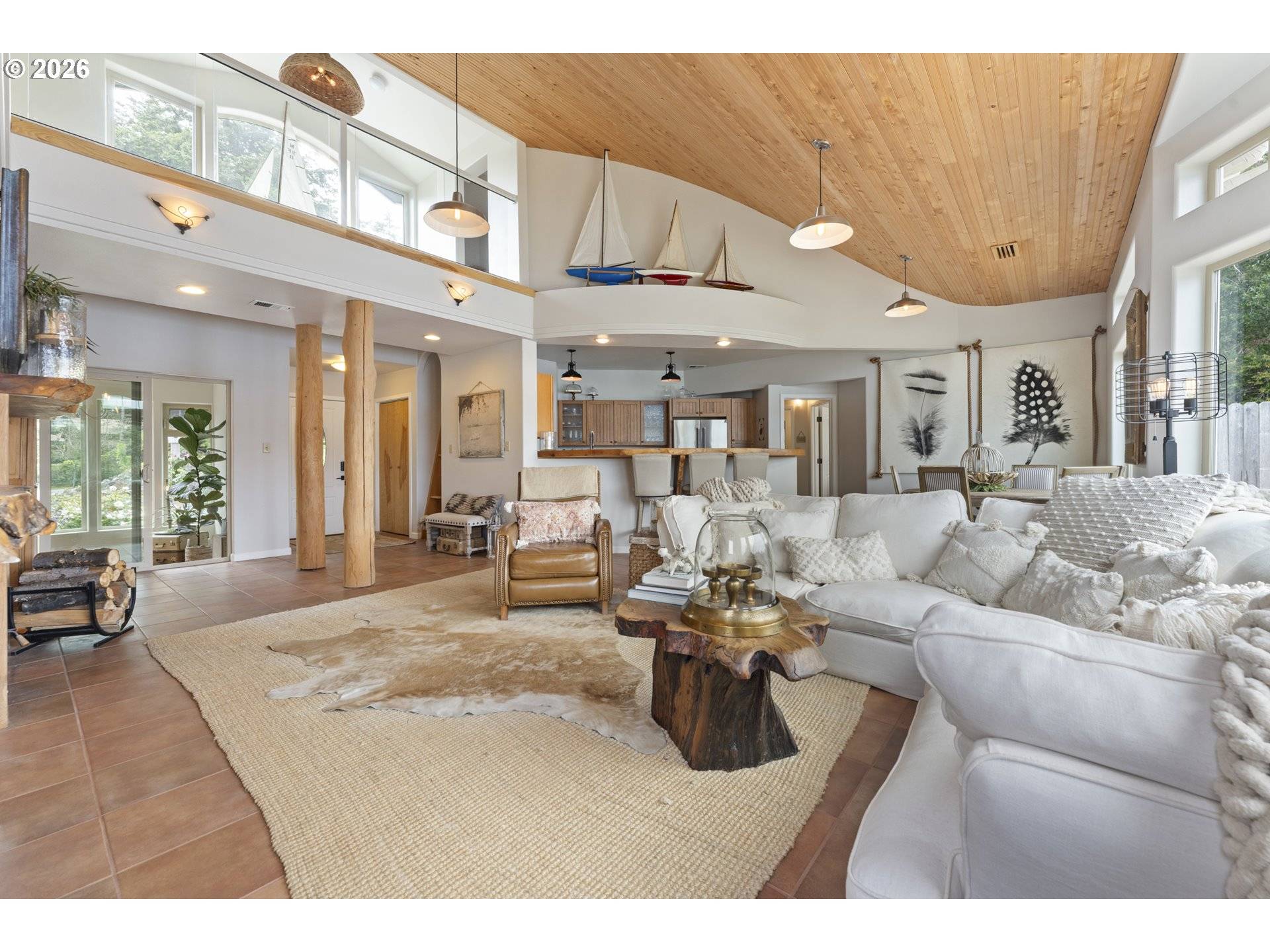 1008 LAKESHORE DR, Port Orford, OR 97465
