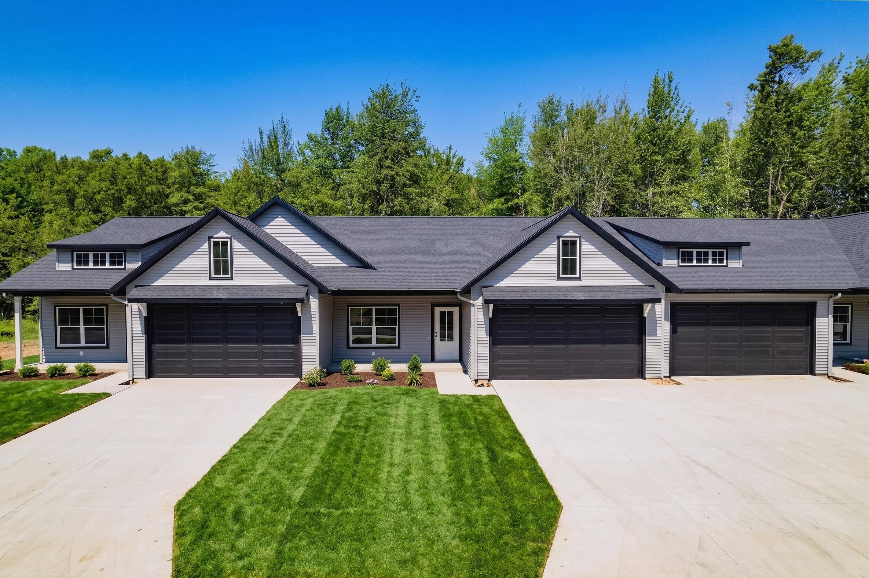 17426 Ridge AVE, Ferrysburg City, MI 49409