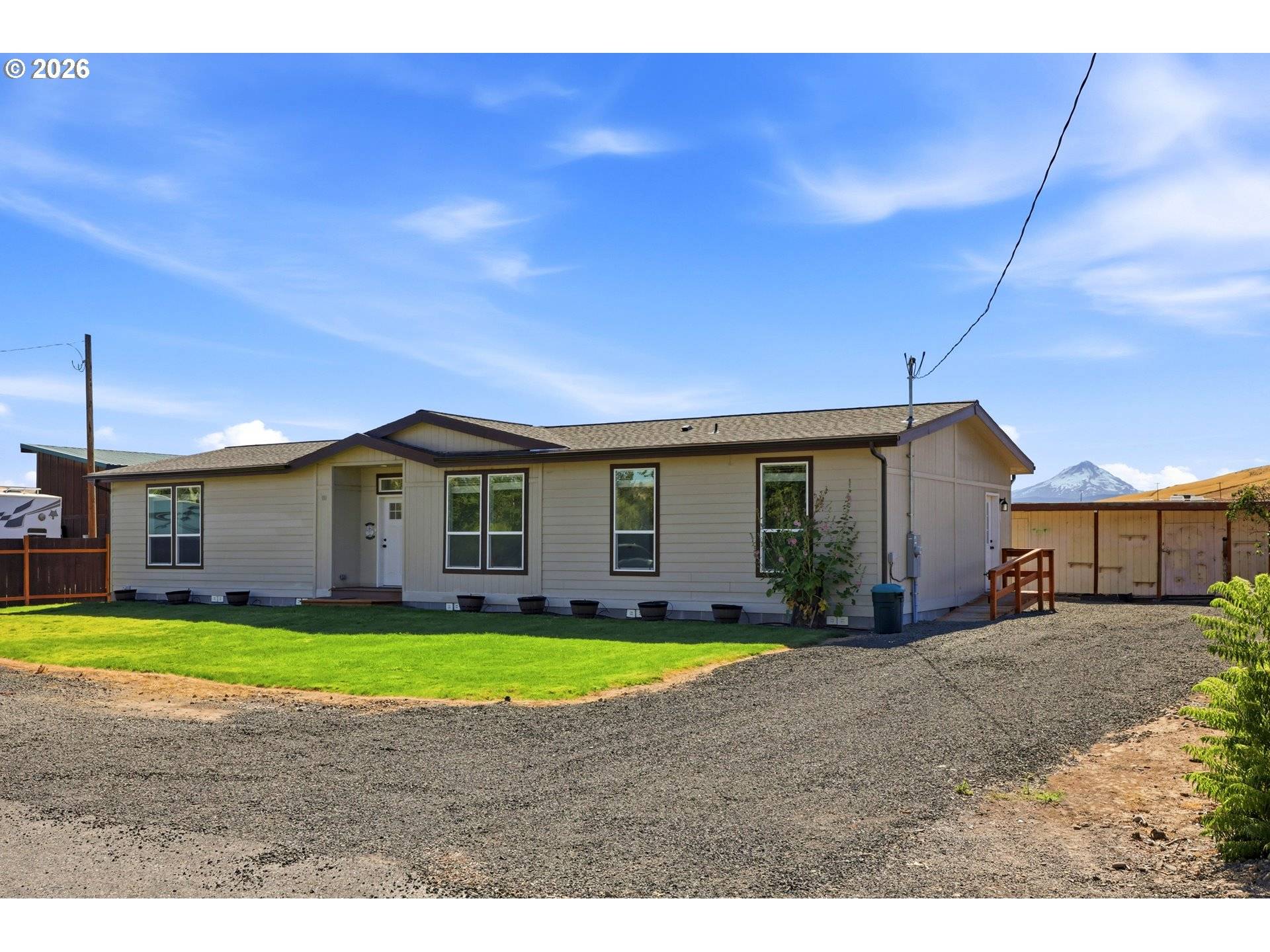 111 NW VANDERPOOL ST, Dufur, OR 97021