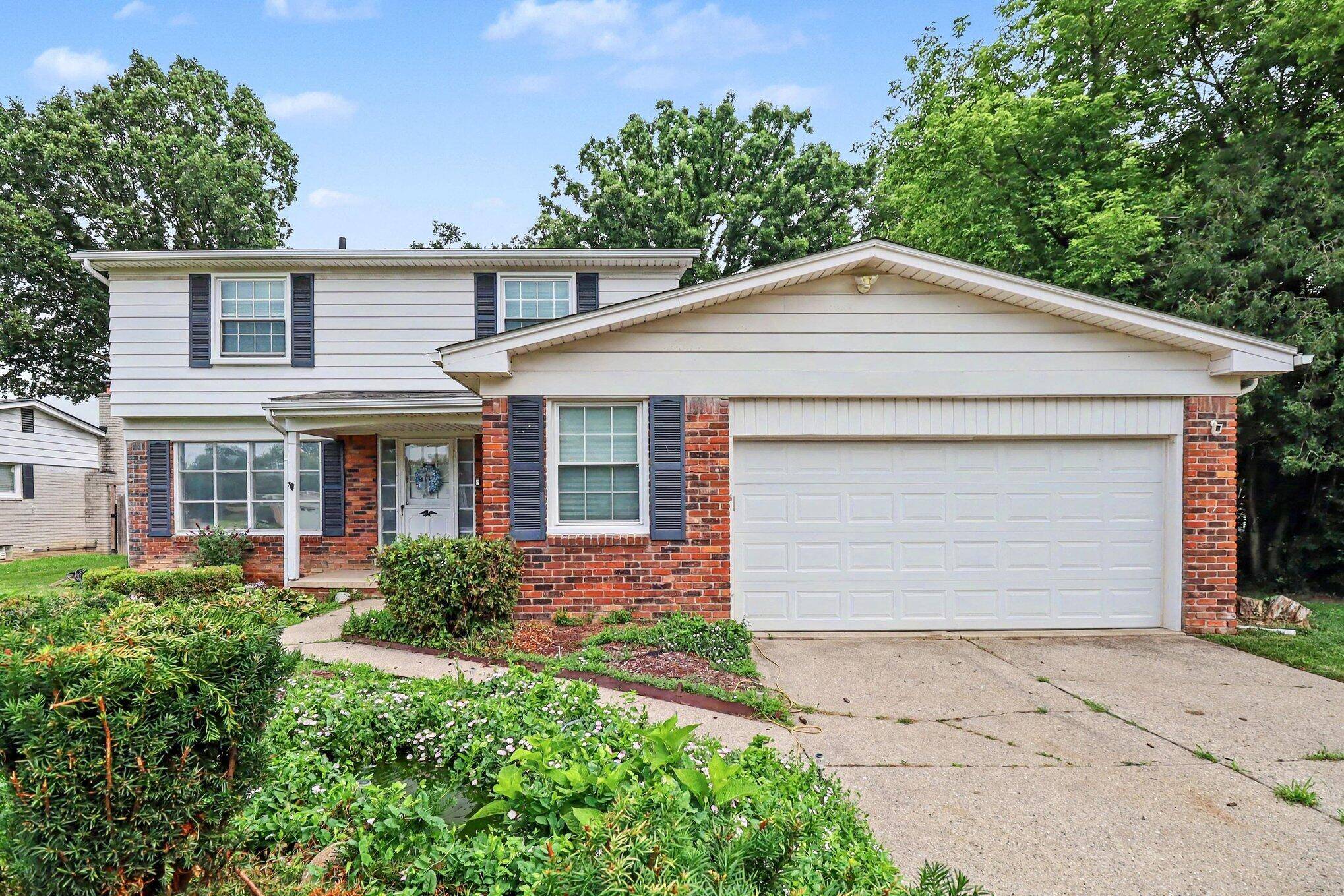 16360 E Rutherland ST E, Southfield City, MI 48076