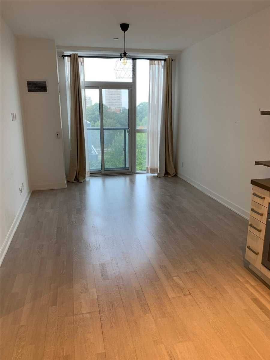 501 St. Clair AVE W #606, Toronto C02, ON M5P 0A2