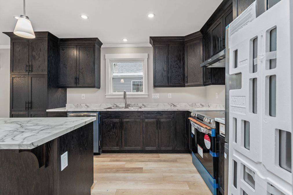 14 Briarwood PL, Innisfil, ON L0L 1L0