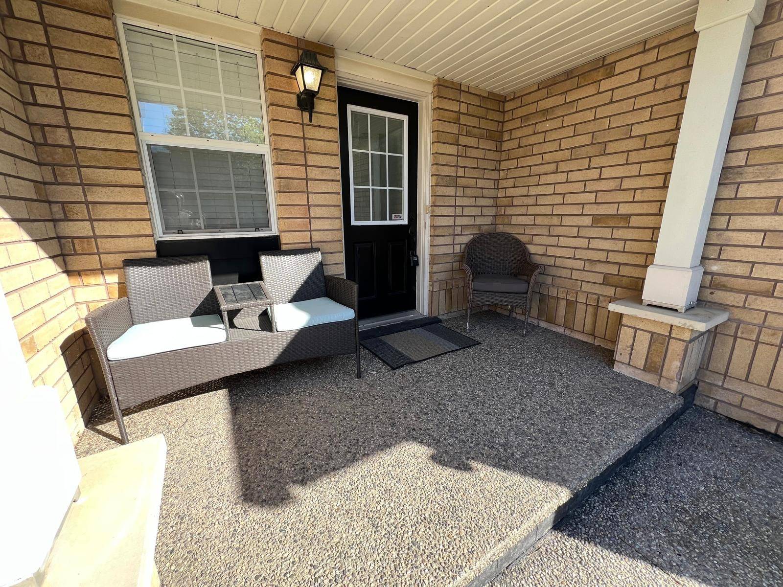 1064 BARCLAY CIR, Milton, ON L9T 5W3