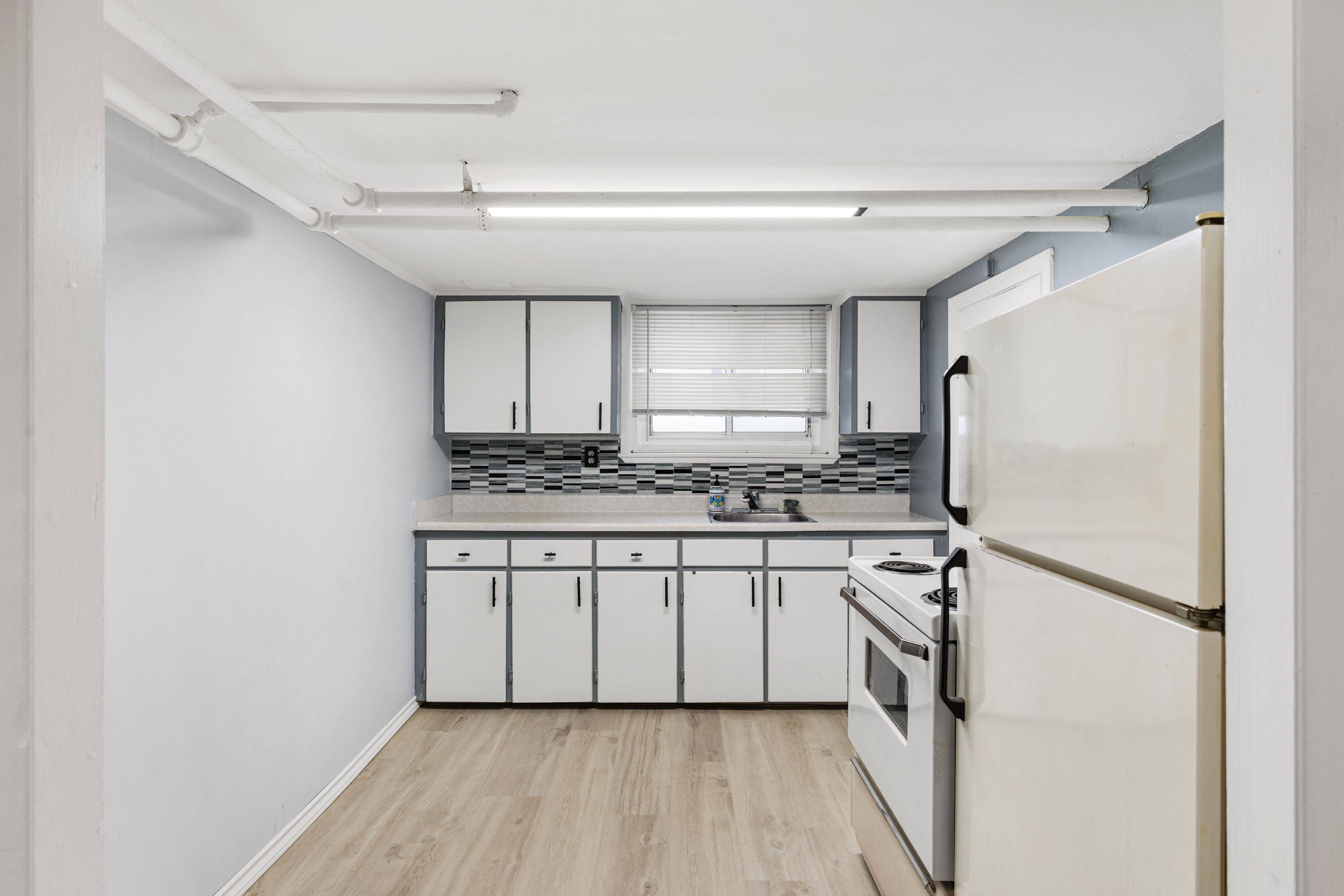 201 Ethel ST, Vanier And Kingsview Park, ON K1L 5X1