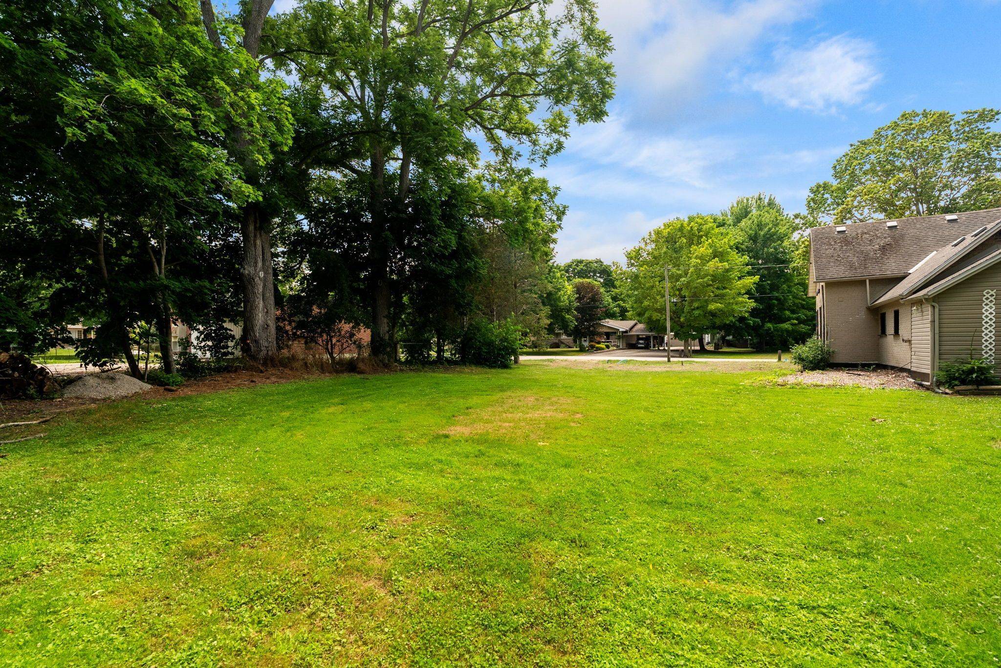 224 Roskeen ST, North Middlesex, ON N0M 2K0