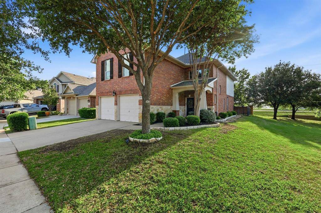 377 Kirby Drive, Lantana, TX 76226