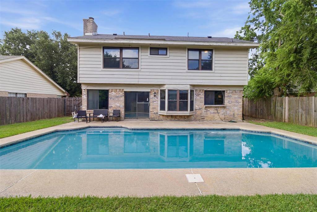 2462 Claremont Drive, Grand Prairie, TX 75052