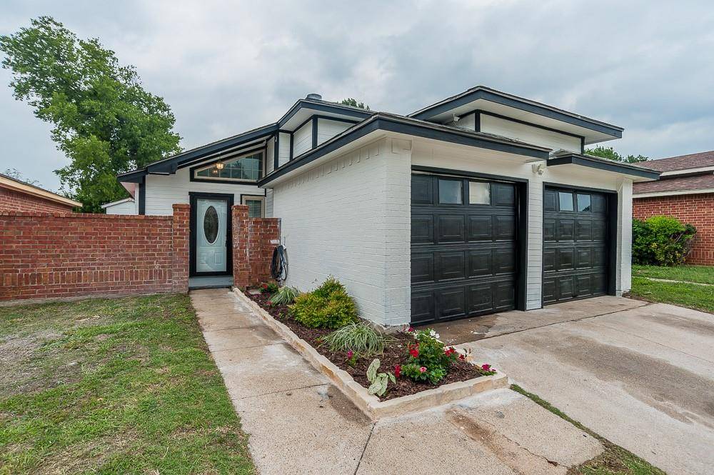 4707 Poppy Drive E, Fort Worth, TX 76137
