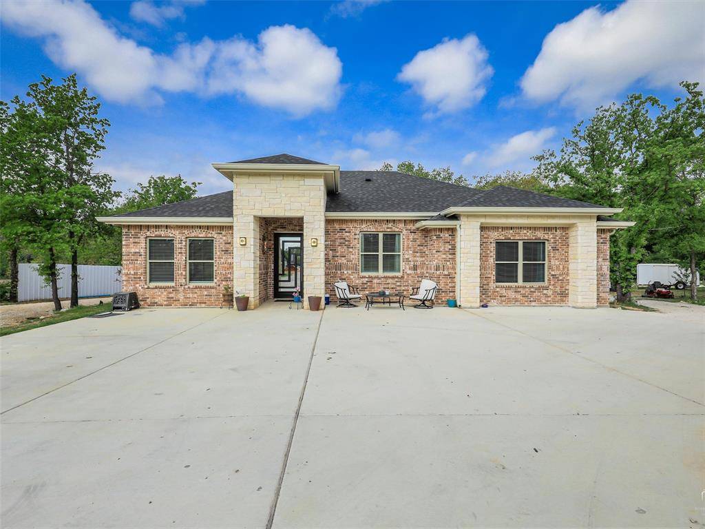 775 Phillips Drive, Azle, TX 76020