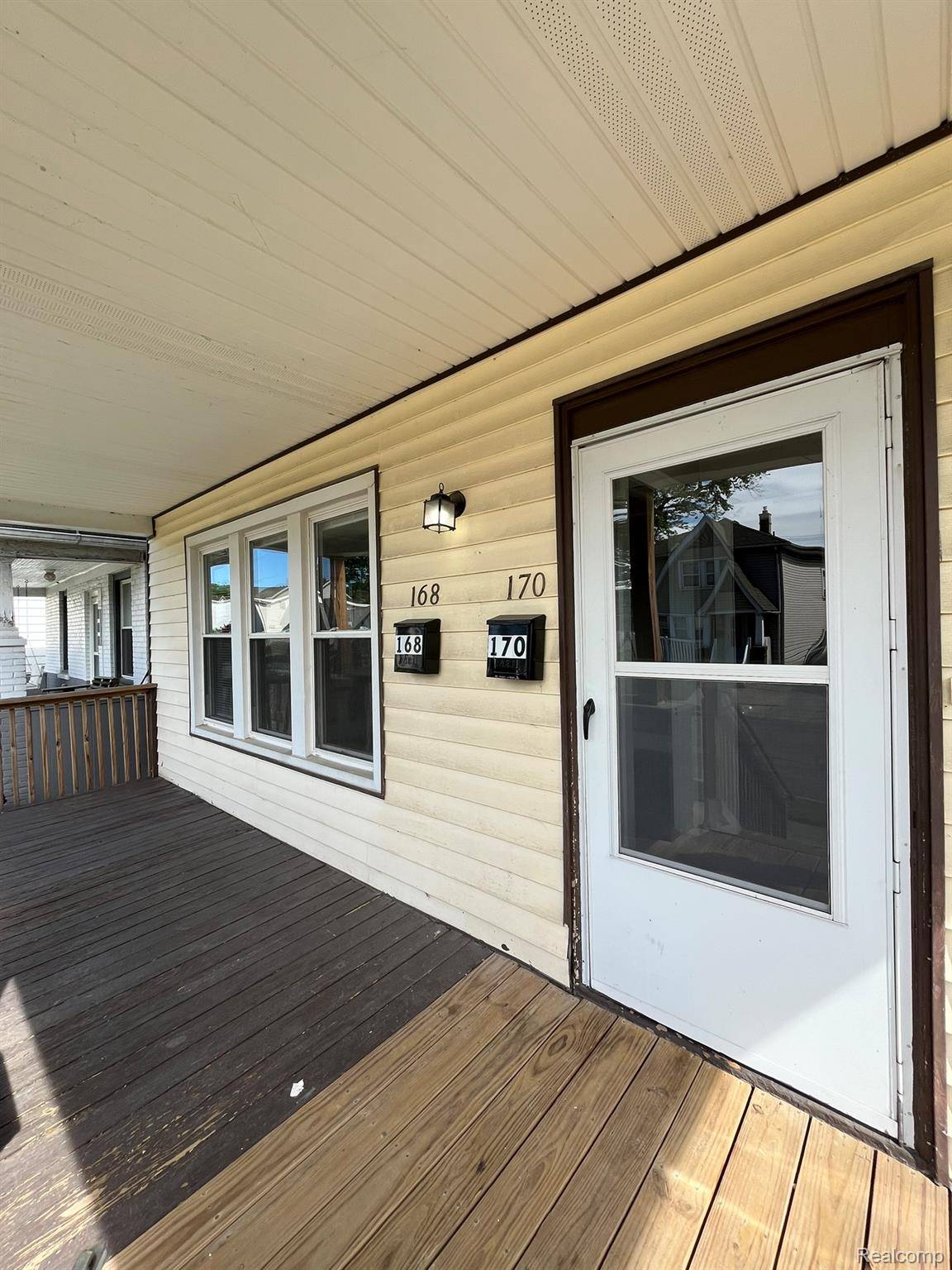 170 Bondie ST, Wyandotte, MI 48192