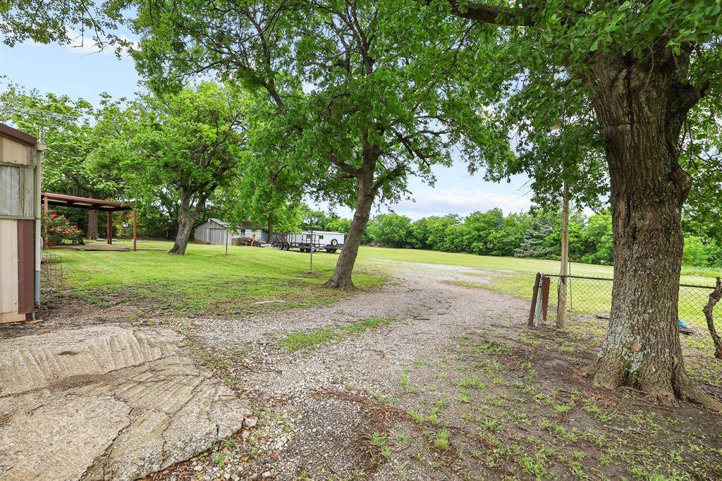 506 Fm 816, Wolfe City, TX 75496