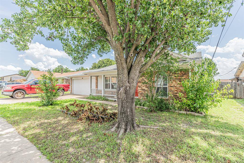 6504 Johnnie Street, Watauga, TX 76148