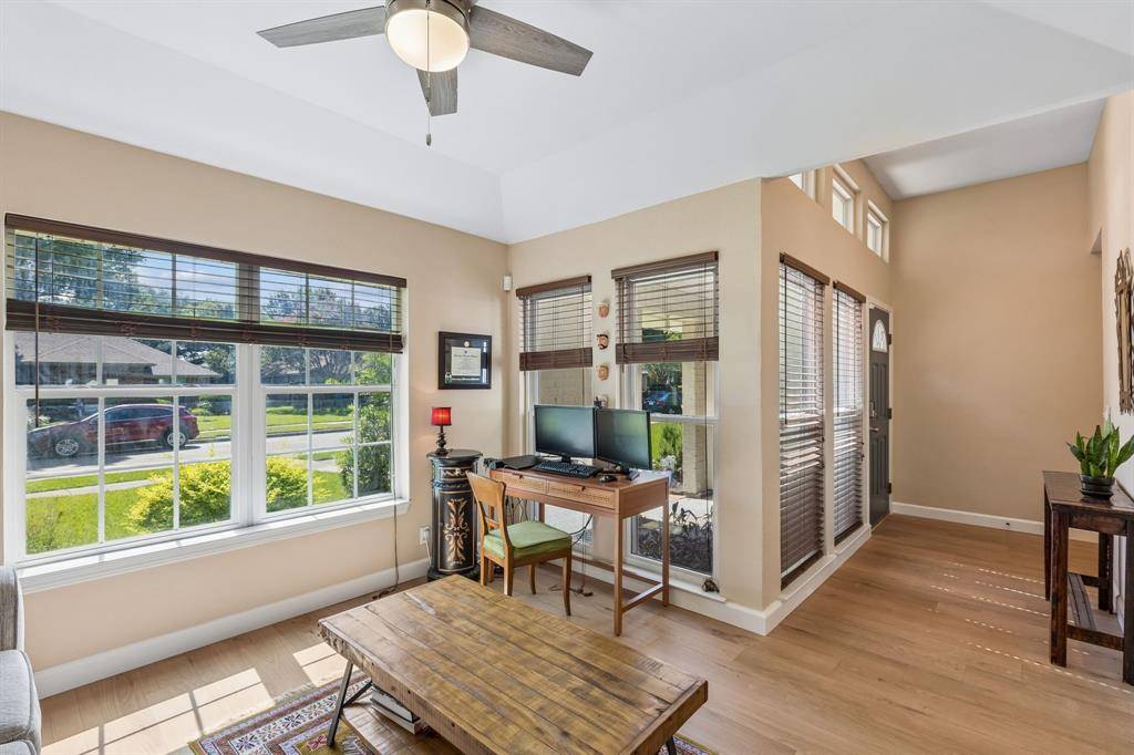 411 Creekside Drive, Richardson, TX 75081
