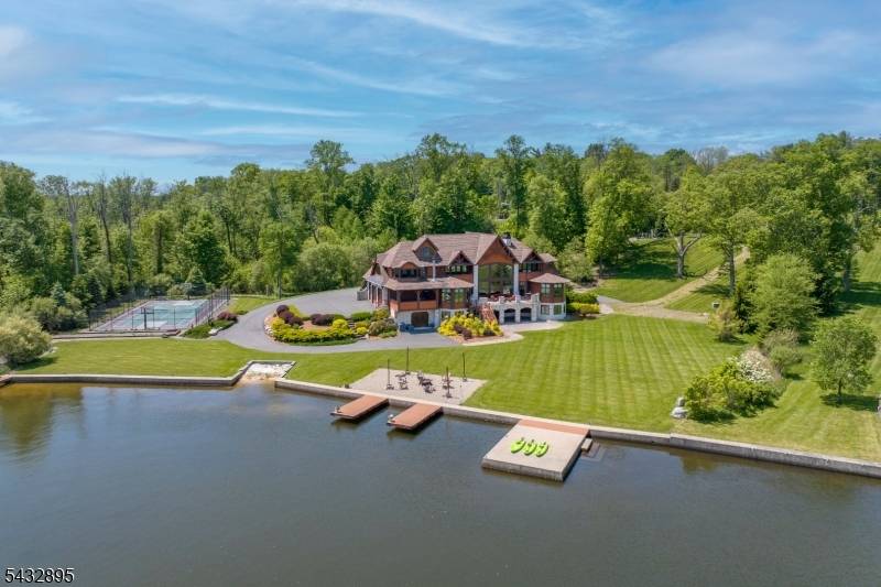1 Lakeview Point Ave, Frankford Twp., NJ 07826