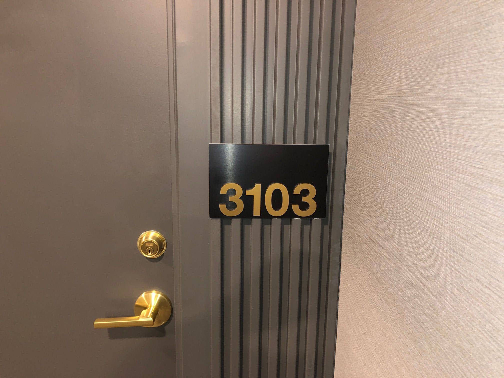 950 Portage Pkwy #3103, Vaughan, ON L4K 0J7