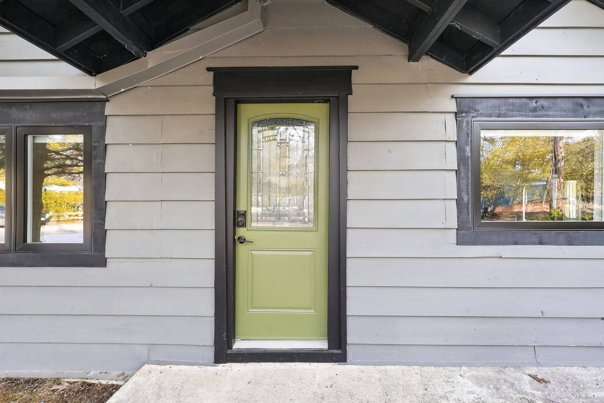 283 Tiny Beaches RD S, Tiny, ON L0L 2J0