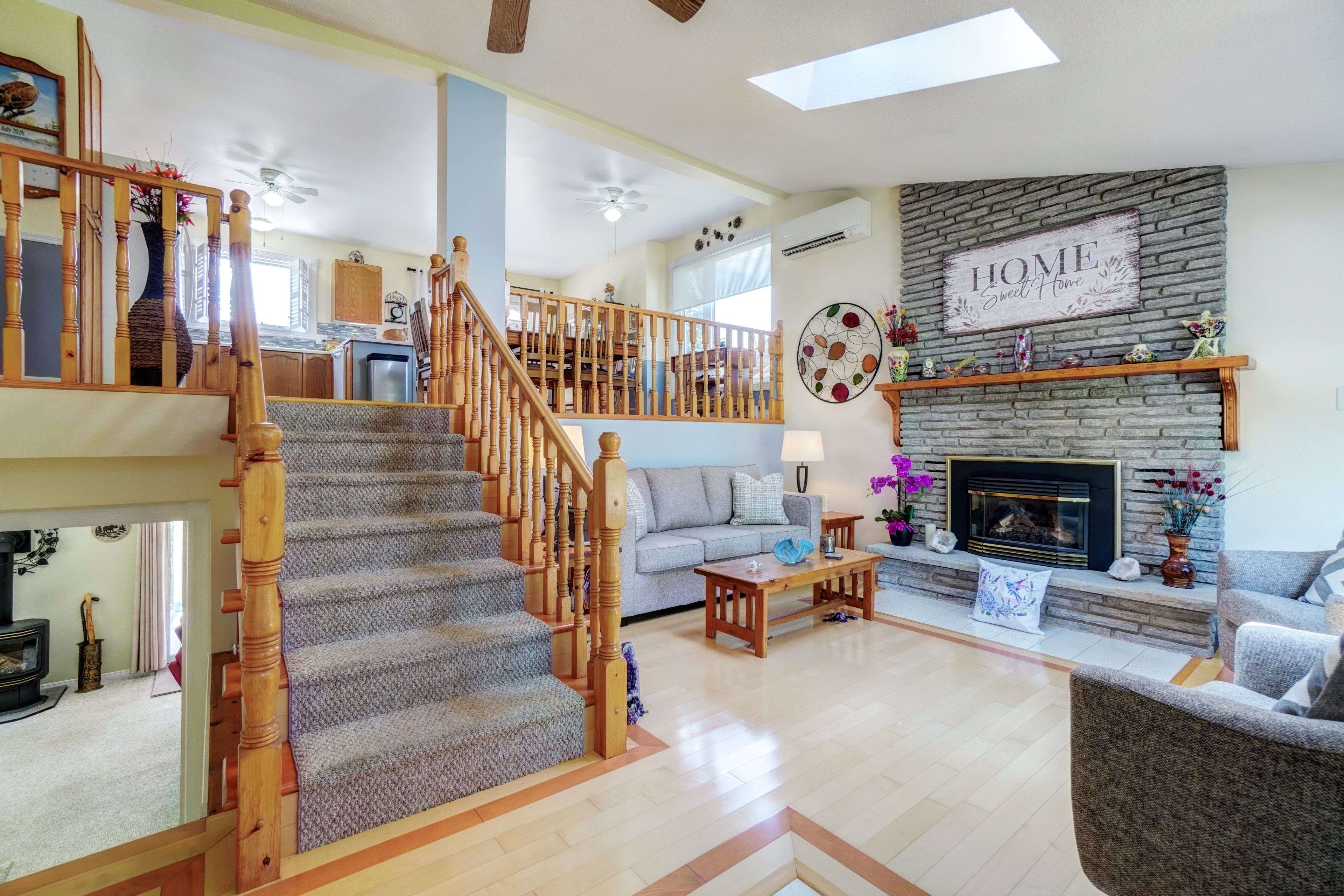 16 Cedartree LN, Kawartha Lakes, ON K0M 1A0
