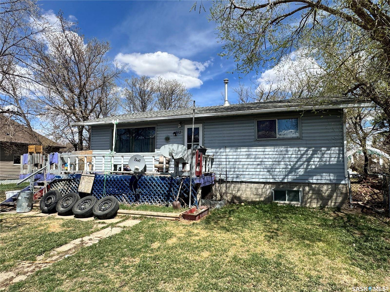 102 1st AVENUE, Landis, SK S0K 2K0