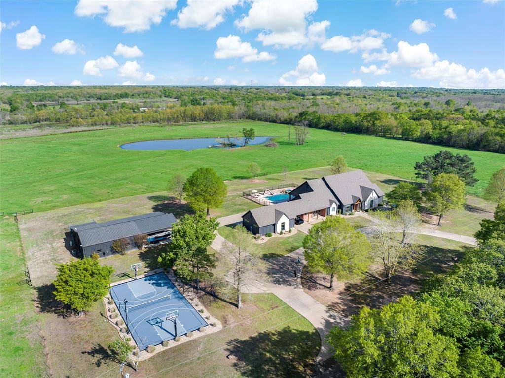 5000 Stillhouse Road, Paris, TX 75462