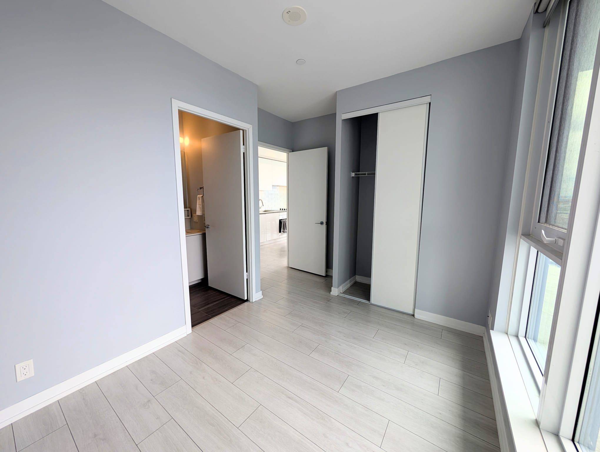 5 Buttermill AVE #906, Vaughan, ON L4K 0J5