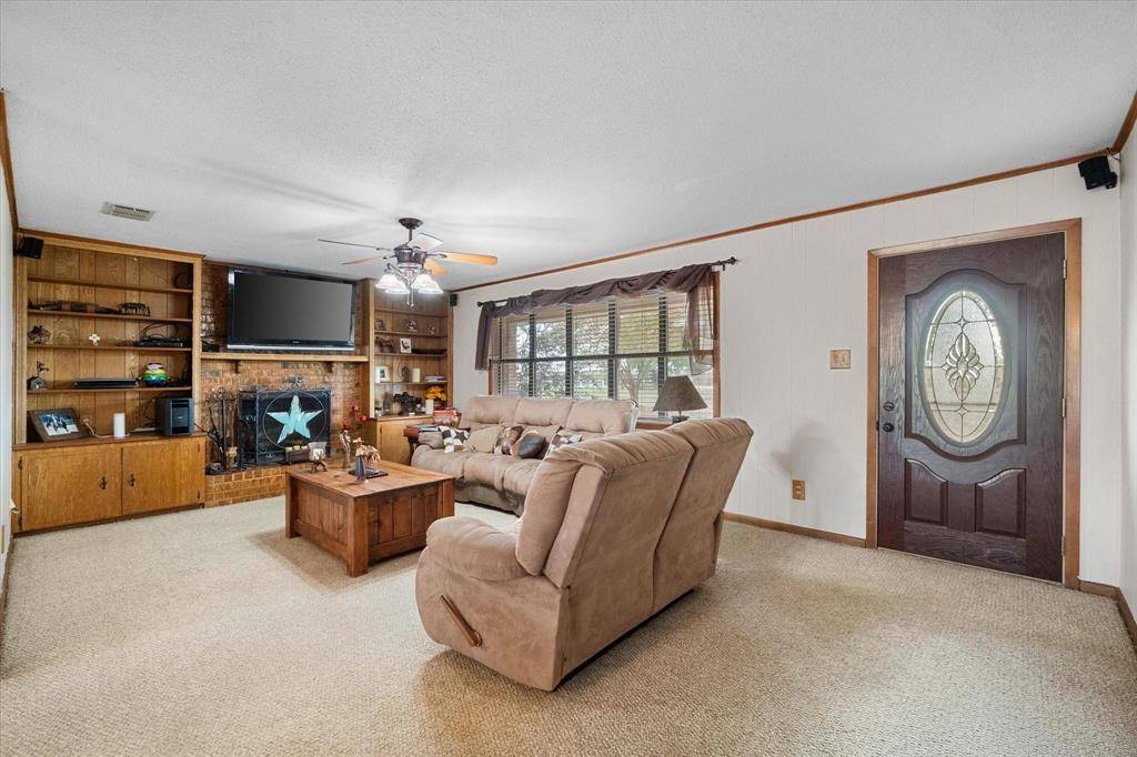 230 FCR 141, Streetman, TX 75859