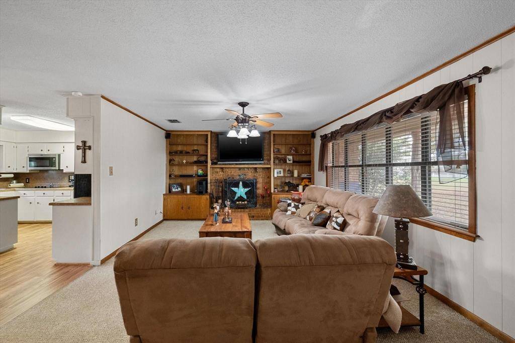 230 FCR 141, Streetman, TX 75859
