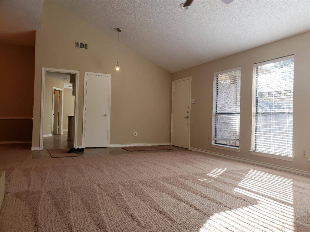 1307 Boardwalk Street, Arlington, TX 76011