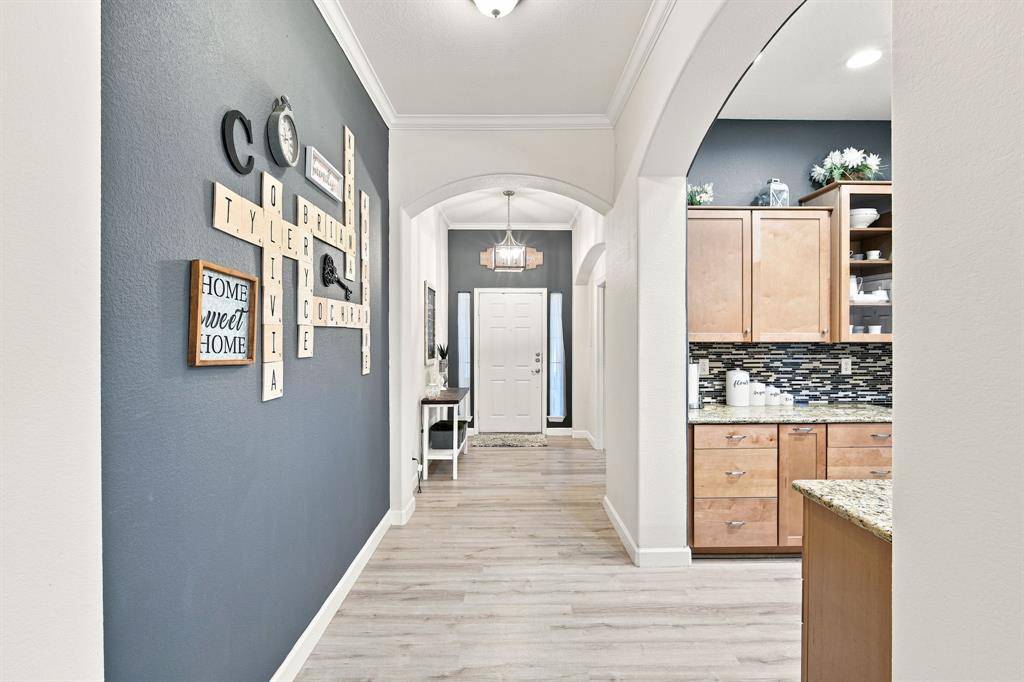 5205 Medallion Court, Midlothian, TX 76065