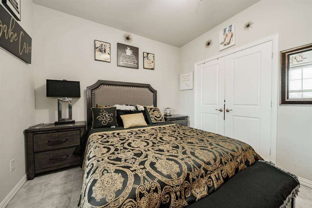 135 Meredith Drive, Fate, TX 75087