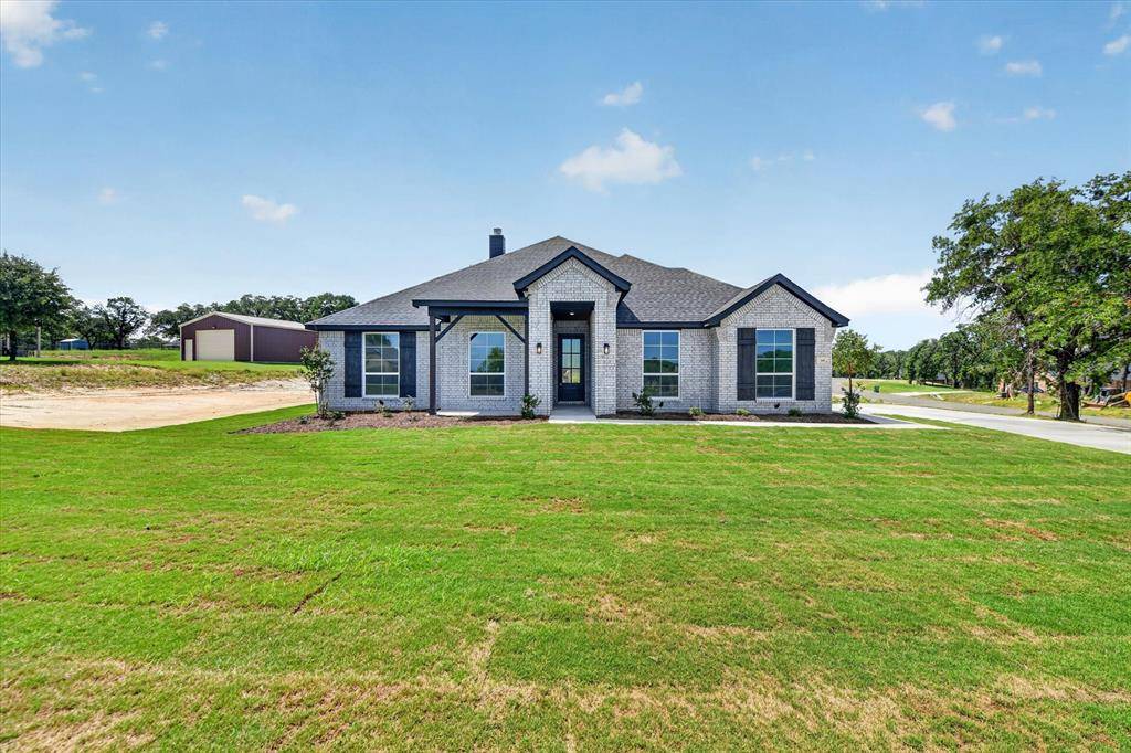 145 Loveta Lane, Boyd, TX 76023