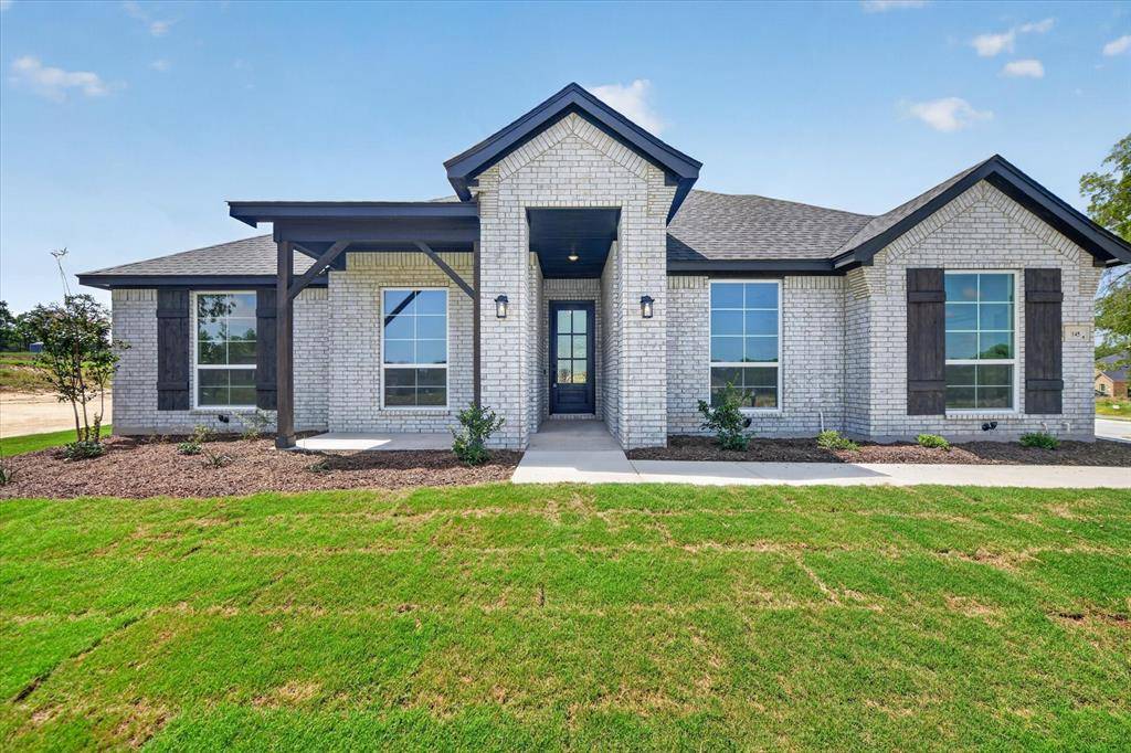145 Loveta Lane, Boyd, TX 76023