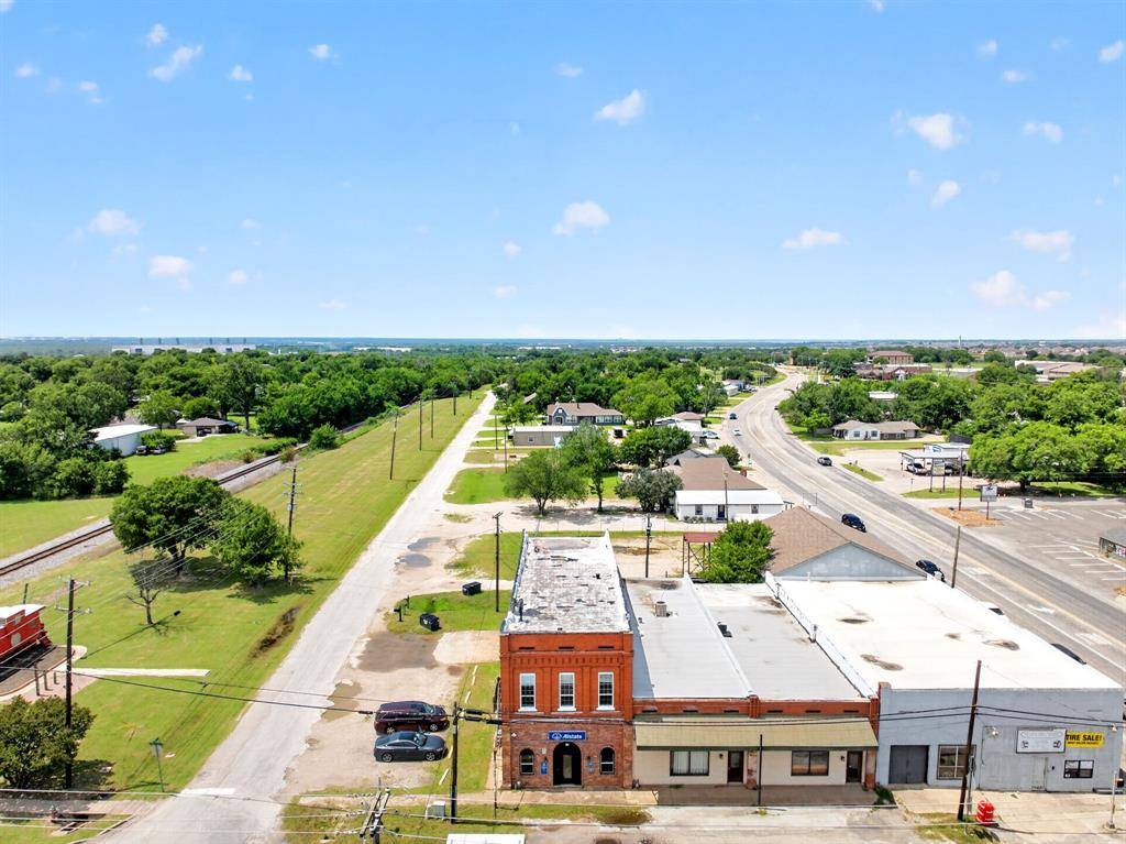 201 N Bois D Arc Street, Forney, TX 75126