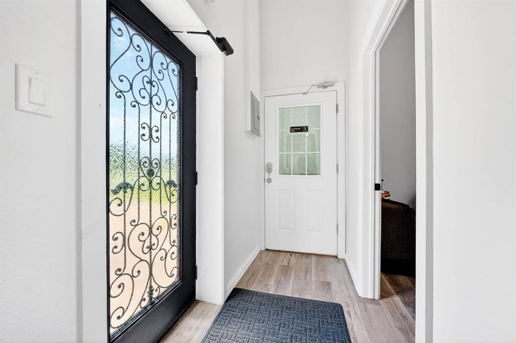 201 N Bois D Arc Street, Forney, TX 75126