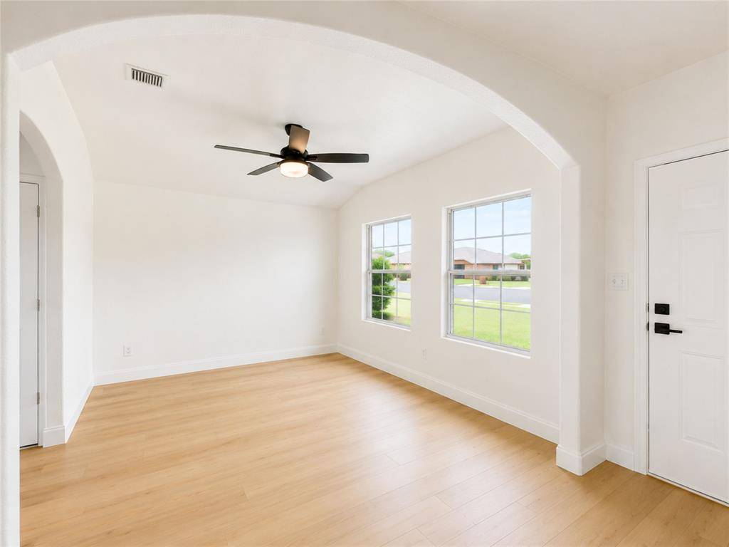 1511 Jacksons Run, Greenville, TX 75402