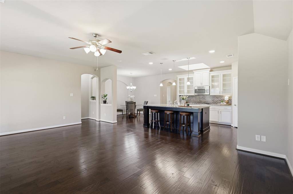6053 Shiner Drive, Fort Worth, TX 76179