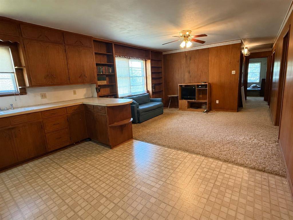 310 SW 7th Street, Kerens, TX 75144