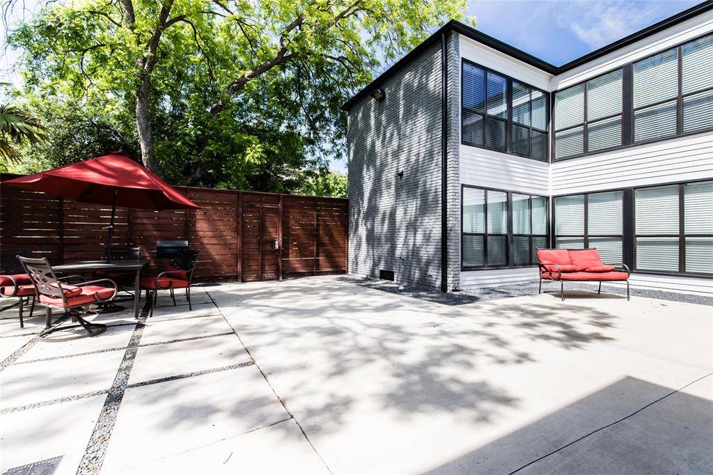 2806 Reagan Street #205, Dallas, TX 75219