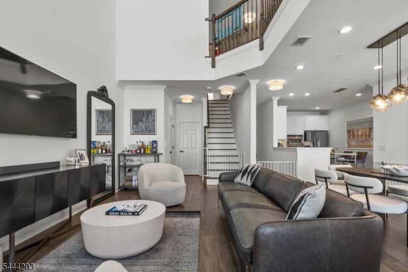109 Sequoia Dr, Cedar Grove Twp., NJ 07009