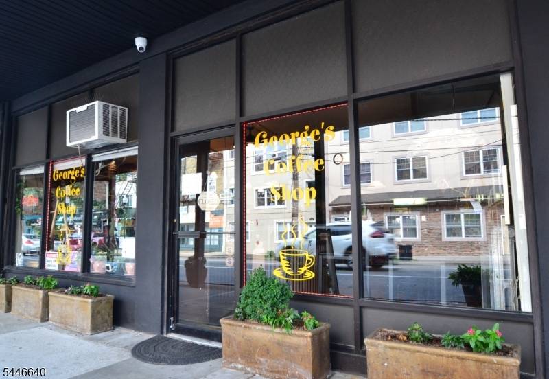 227 Parker Ave, Clifton City, NJ 07011
