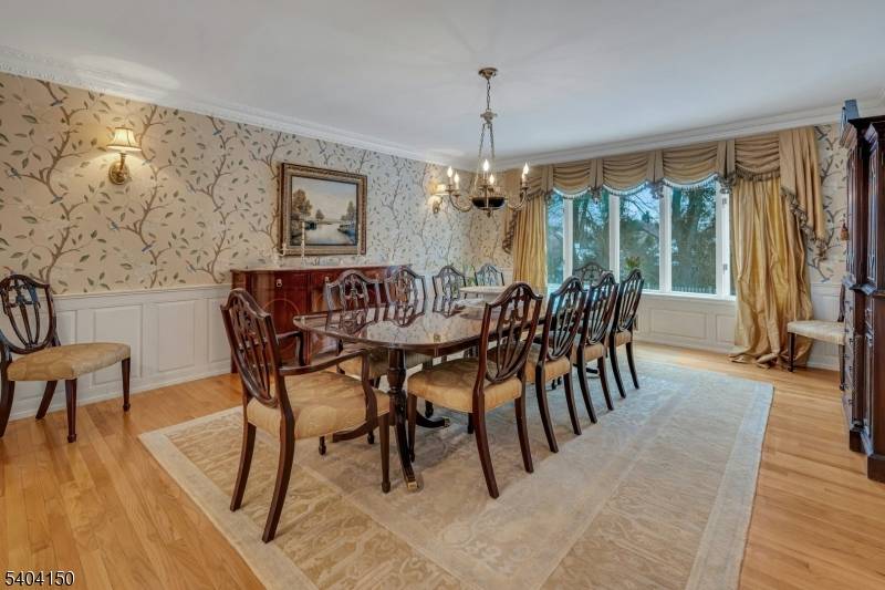 31 Garfield Ave, Madison Boro, NJ 07940
