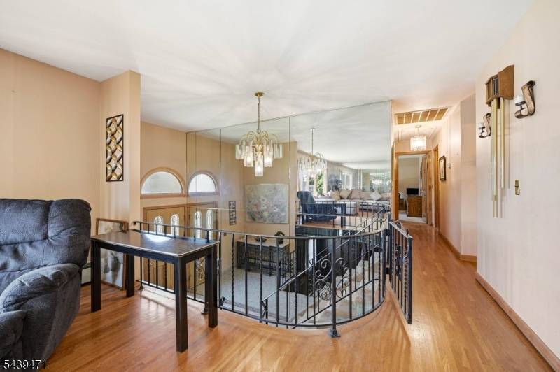383 Talbot Dr, Fairfield Twp., NJ 07004