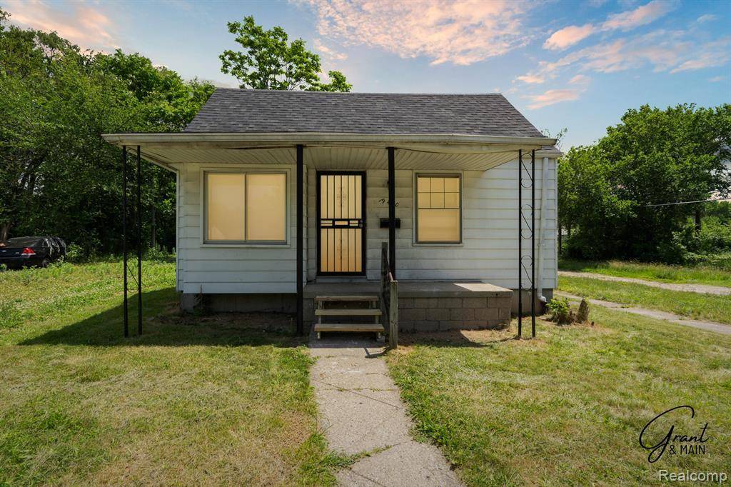 19400 Harlow ST, Detroit, MI 48235