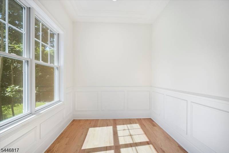 21 Maplewood Dr, Livingston Twp., NJ 07039